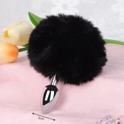 phich hau mon duoi tho cosplay mau den