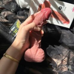 duong vat gia cam tay co gan tuong