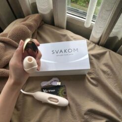 trung rung hai dau dieu khien tu xa qua app svakom duora